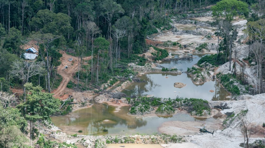 Site d’orpaillage illégal dans le territoire indigène Munduruku dans l’État du Pará  au Brésil